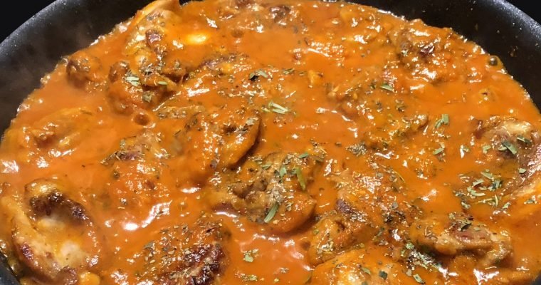 Chicken thighs with tomato and tarragon