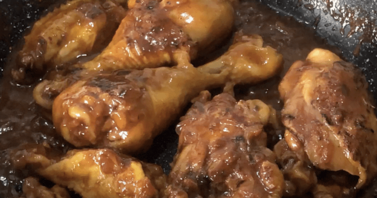 The easiest way to BBQ chicken in a pan